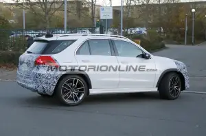 Mercedes GLE 2025 - Foto spia 6-11-2024 - 8