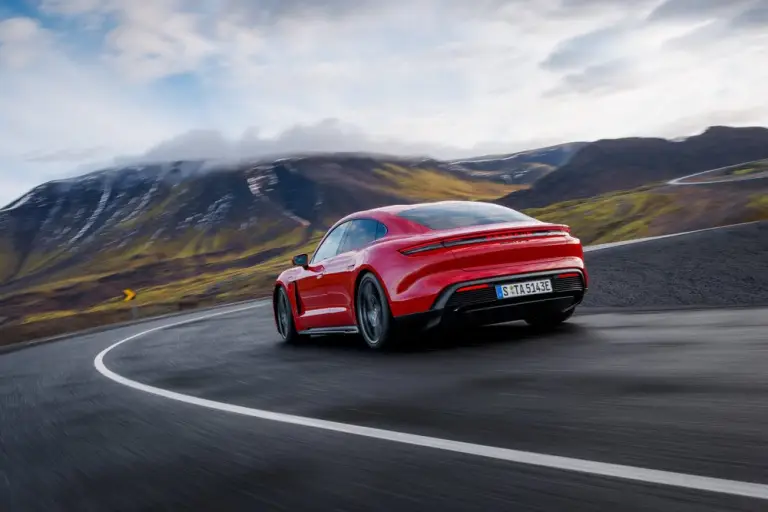 Porsche Taycan GTS e Taycan 4 2025 - 12