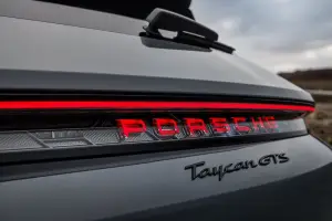 Porsche Taycan GTS e Taycan 4 2025 - 10