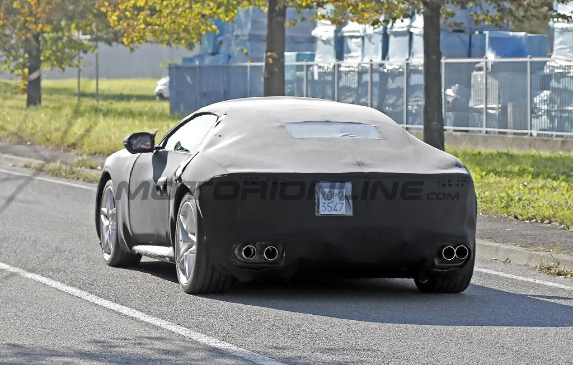 Ferrari Roma successore - Foto spia 14-11-2024 - 15