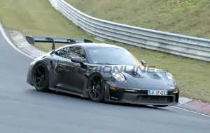 Porsche 911 GT3 RS 2025 - Foto spia 14-11-2024 - 13