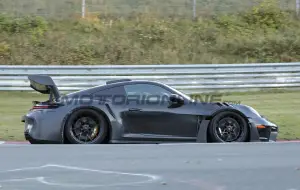Porsche 911 GT3 RS 2025 - Foto spia 14-11-2024 - 12