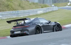 Porsche 911 GT3 RS 2025 - Foto spia 14-11-2024 - 14