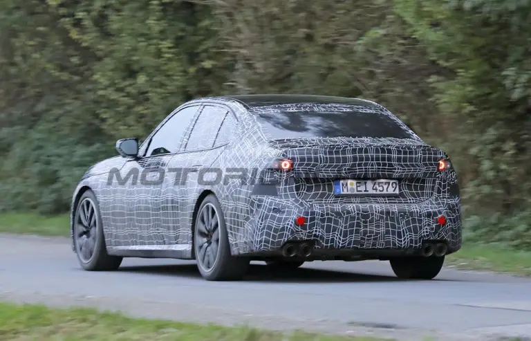 BMW Neue Klasse Sedan - Foto spia 14-11-2024 - 9