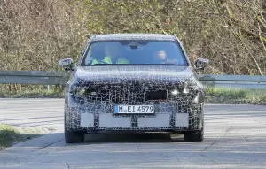 BMW Neue Klasse Sedan - Foto spia 14-11-2024 - 10