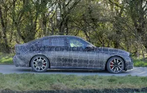BMW Neue Klasse Sedan - Foto spia 14-11-2024 - 20