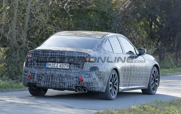 BMW Neue Klasse Sedan - Foto spia 14-11-2024 - 21