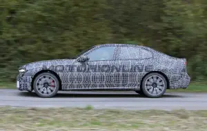 BMW Neue Klasse Sedan - Foto spia 14-11-2024 - 6
