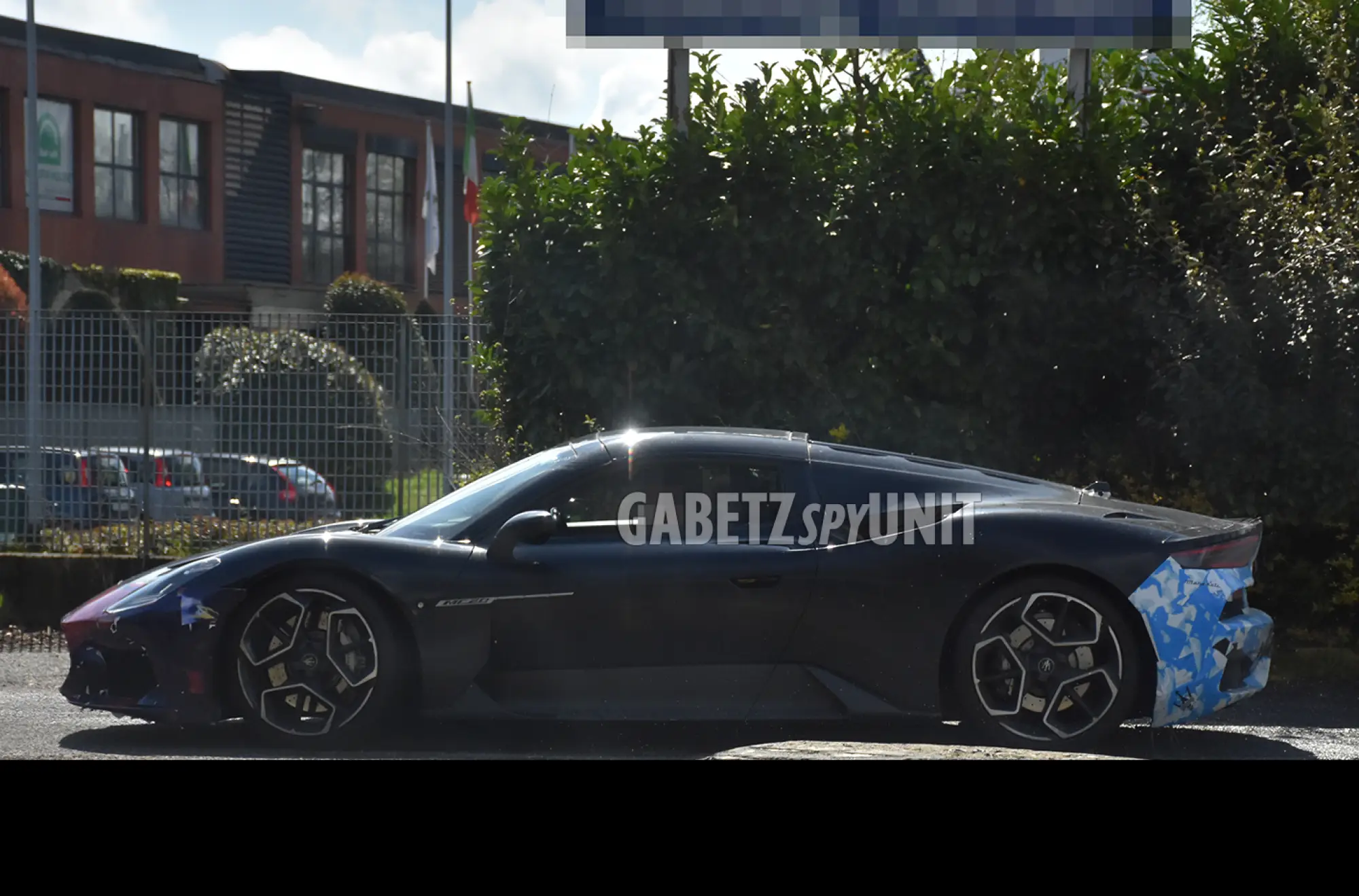 Maserati MC20 2025 - Foto spia 18-11-2024 - 1
