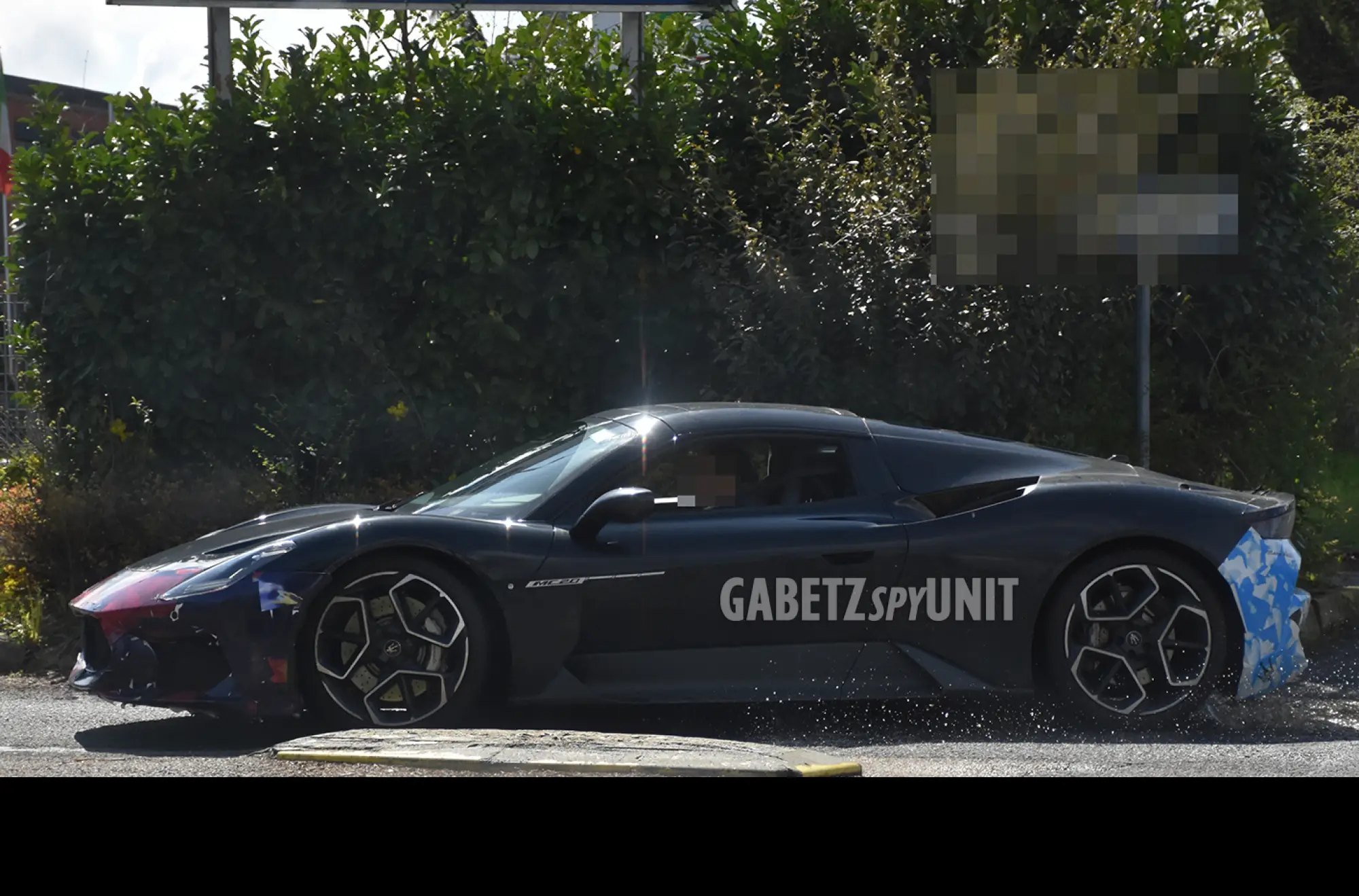 Maserati MC20 2025 - Foto spia 18-11-2024 - 2