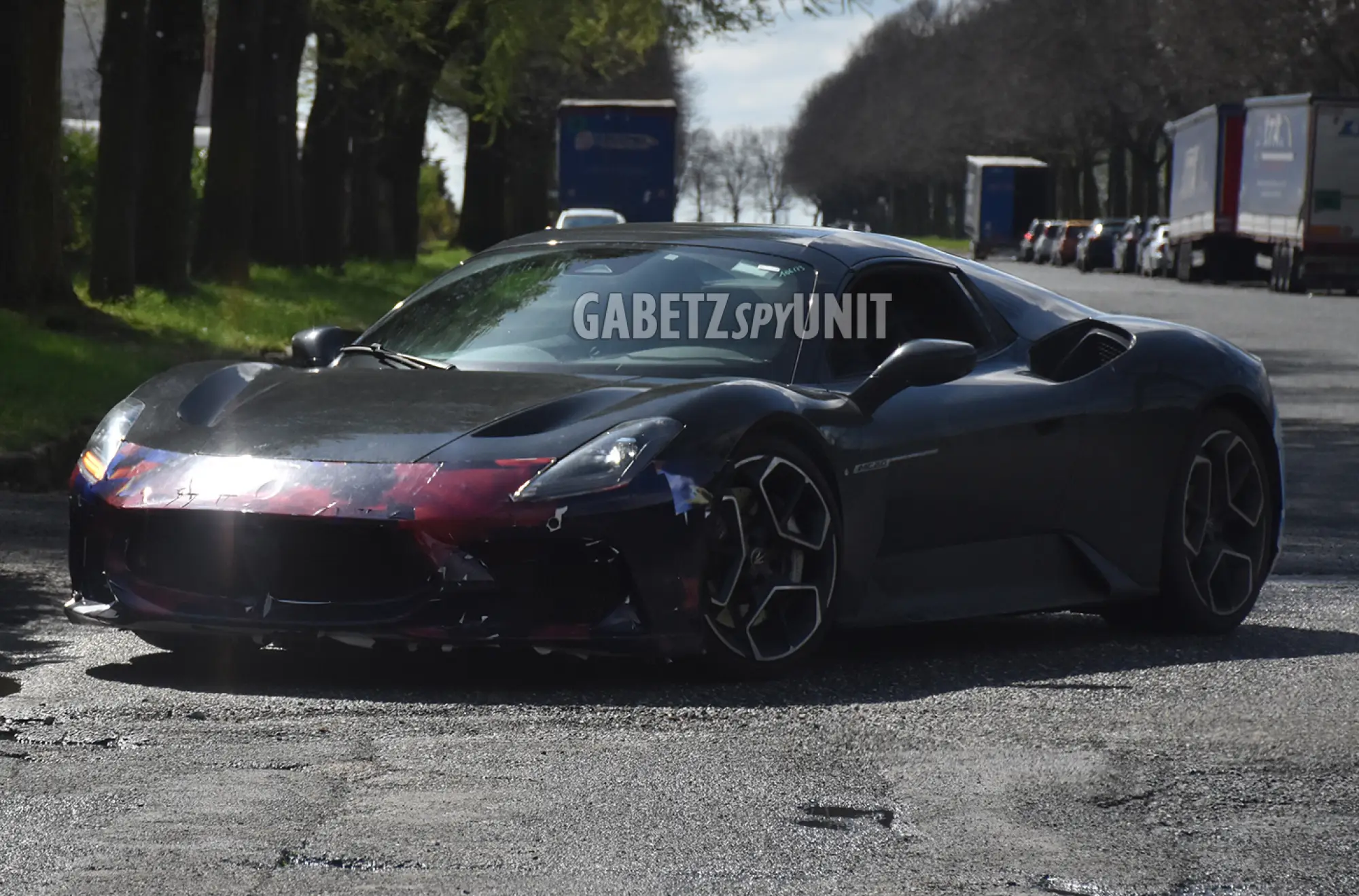 Maserati MC20 2025 - Foto spia 18-11-2024 - 8