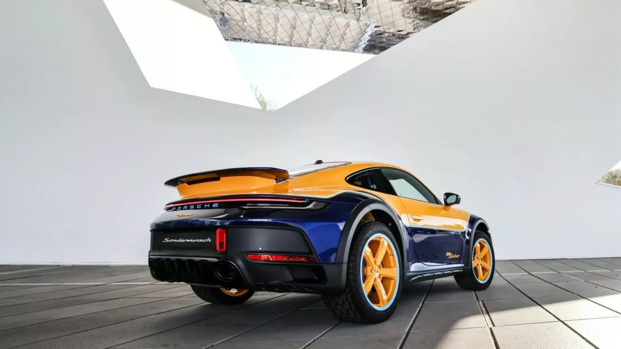 Porsche 911 Dakar - One-off - 2