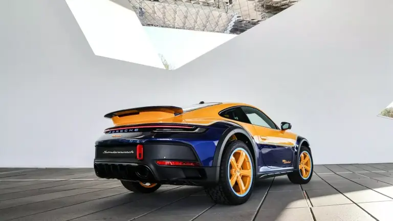 Porsche 911 Dakar - One-off - 2