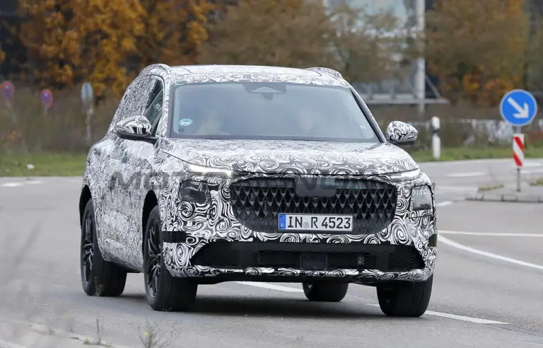 Audi Q7 2026 - Foto spia 25-11-2024 - 1