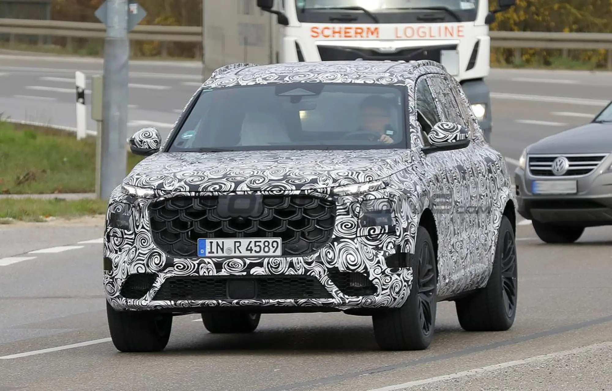 Audi Q7 2026 - Foto spia 25-11-2024 - 14