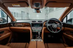 Bentley Bentayga EWB - The Peninsula Hong Kong - 8