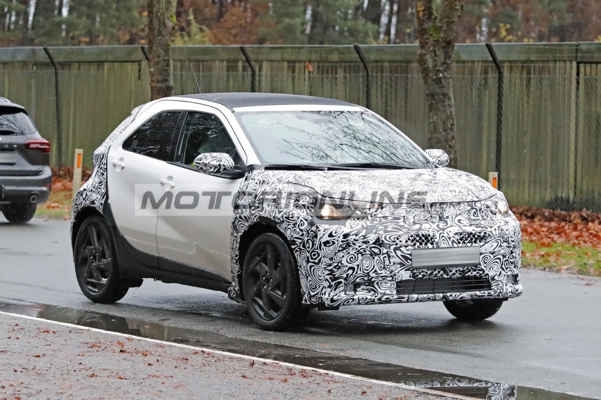 Toyota Aygo X 2026 - Foto spia 28-11-2024 - 4