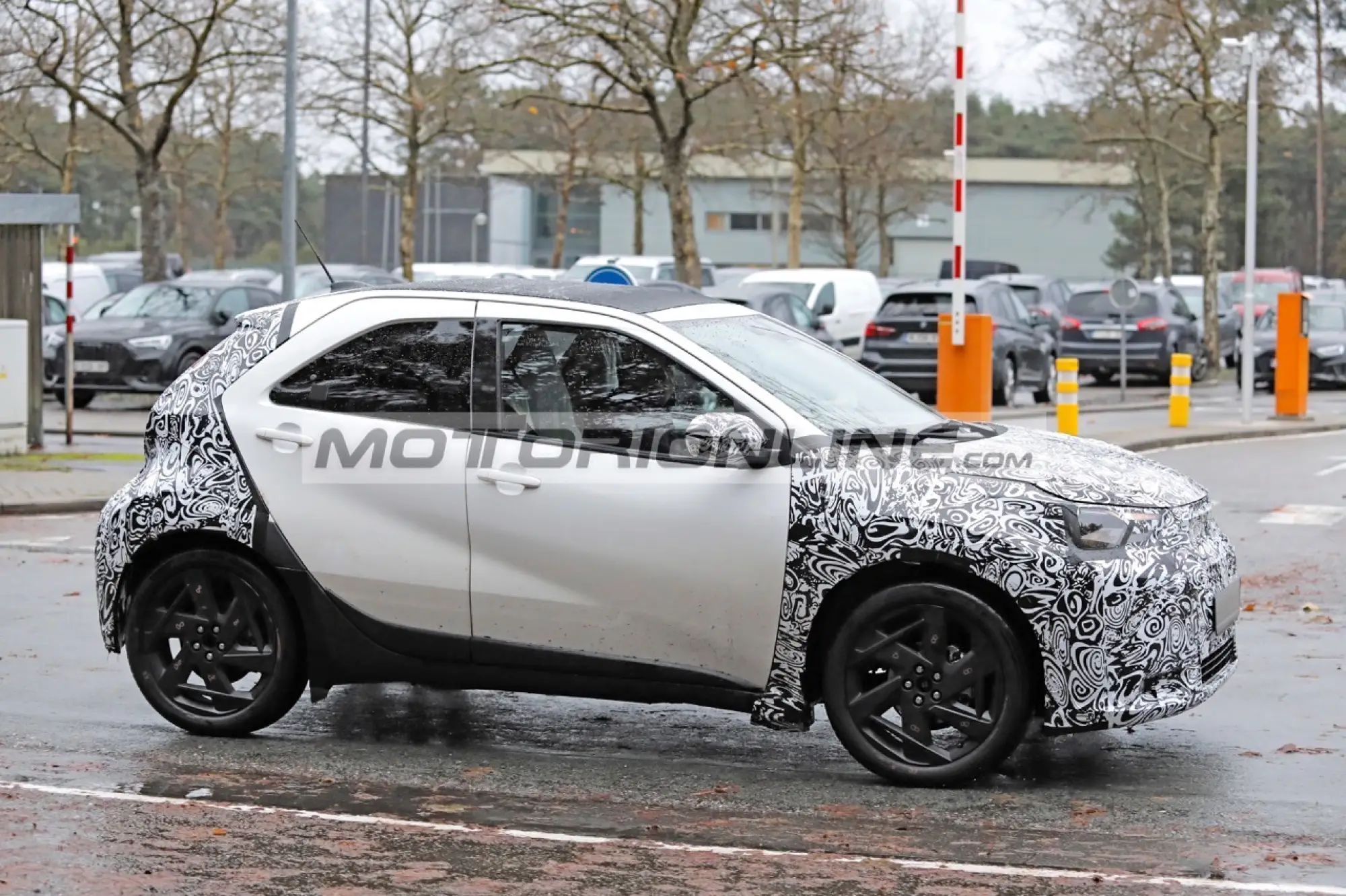 Toyota Aygo X 2026 - Foto spia 28-11-2024 - 10