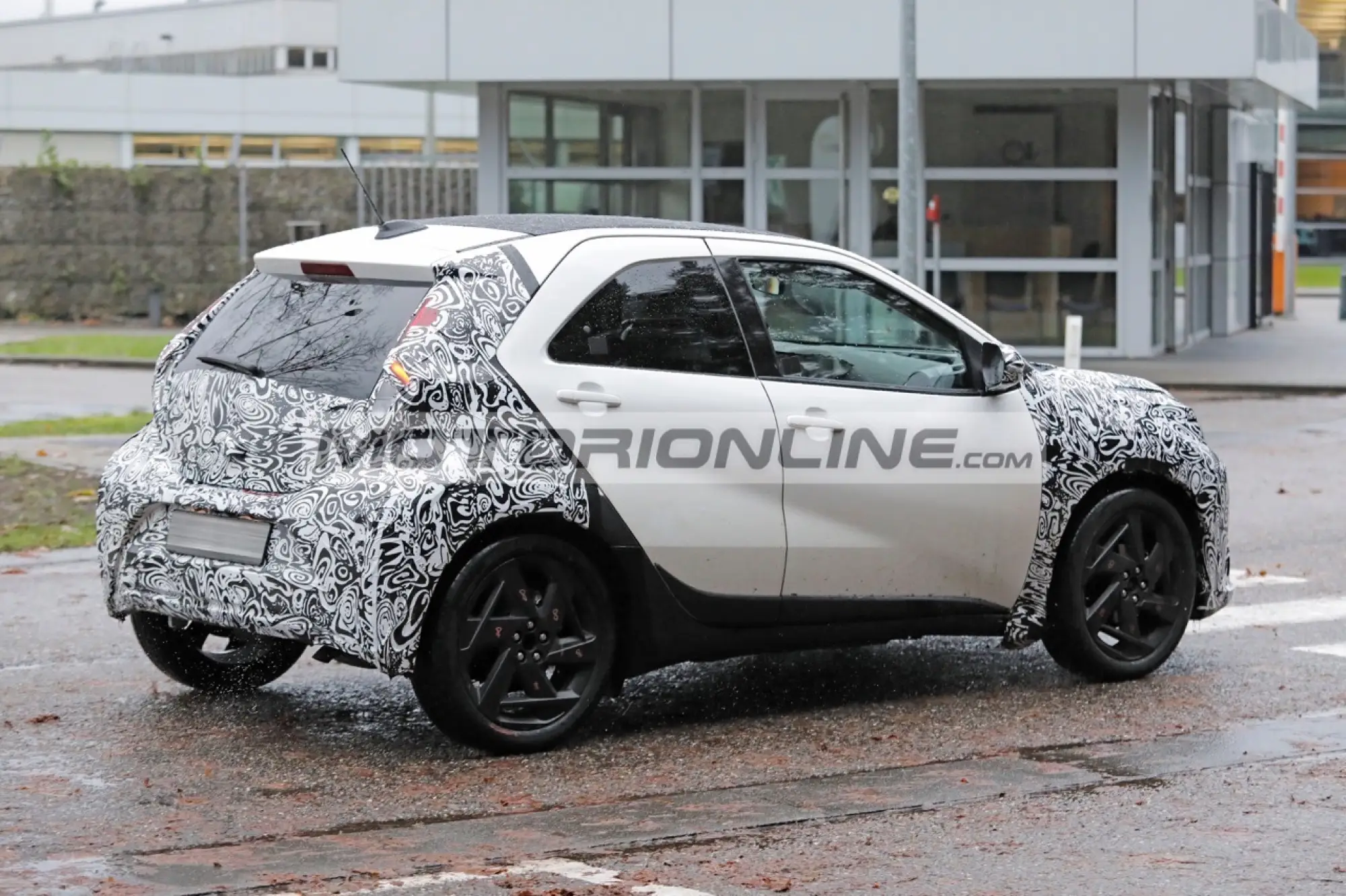 Toyota Aygo X 2026 - Foto spia 28-11-2024 - 7