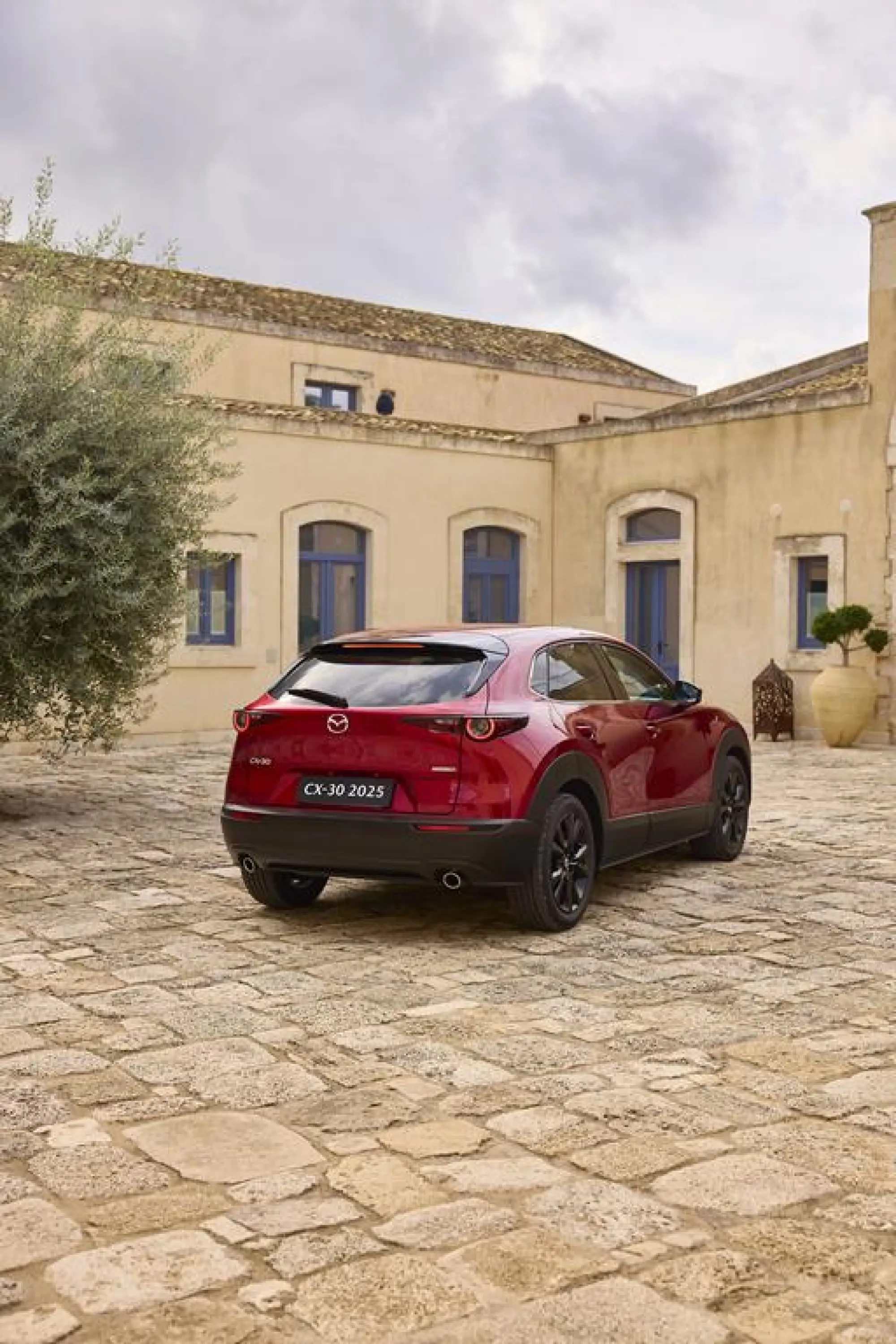 Mazda CX-30 e Mazda 3 2025 - Prova su strada - 102
