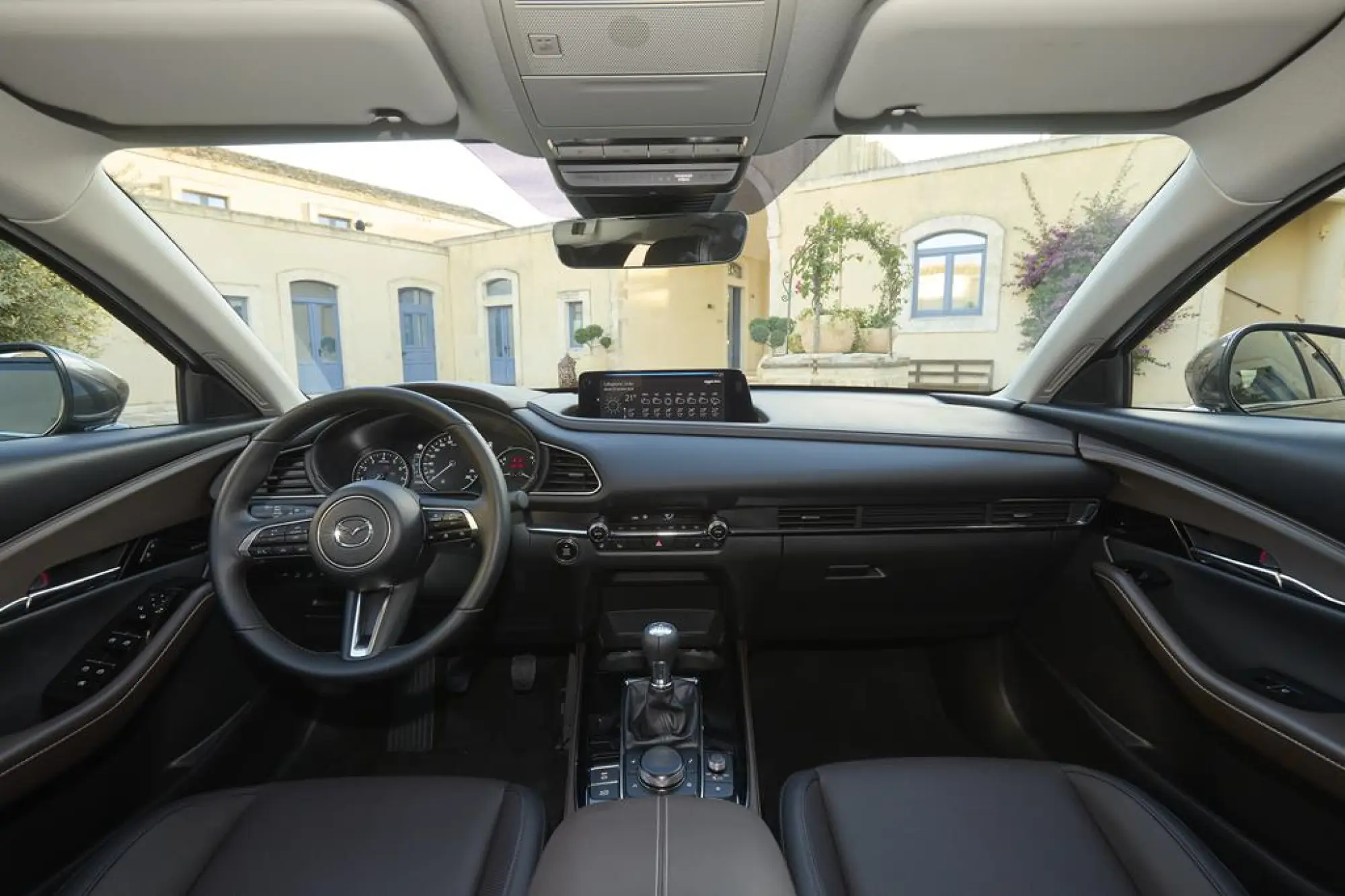 Mazda CX-30 e Mazda 3 2025 - Prova su strada - 13