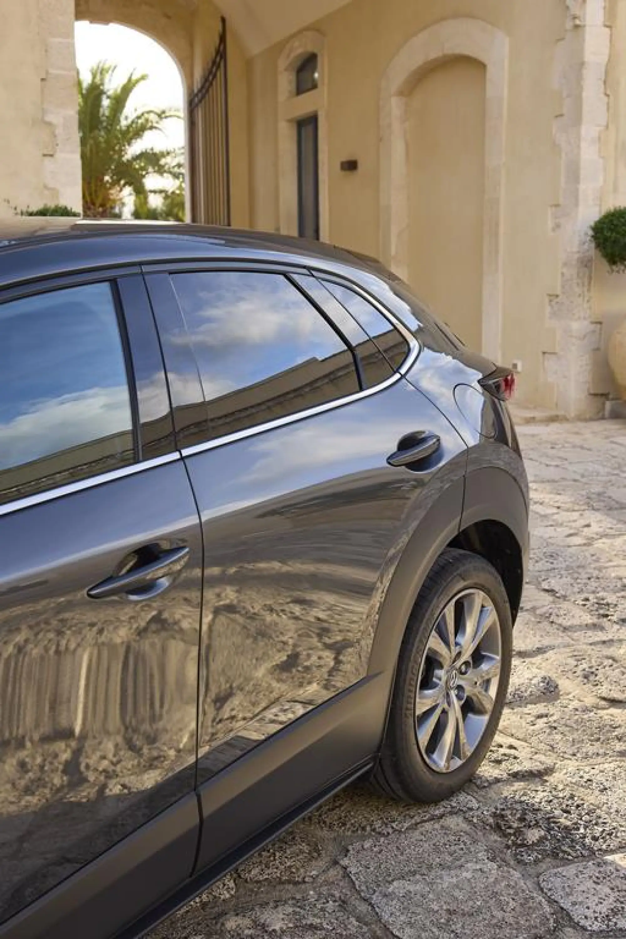 Mazda CX-30 e Mazda 3 2025 - Prova su strada - 24