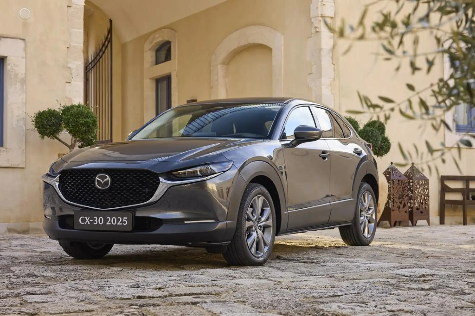 Mazda CX-30 e Mazda 3 2025 - Prova su strada - 25