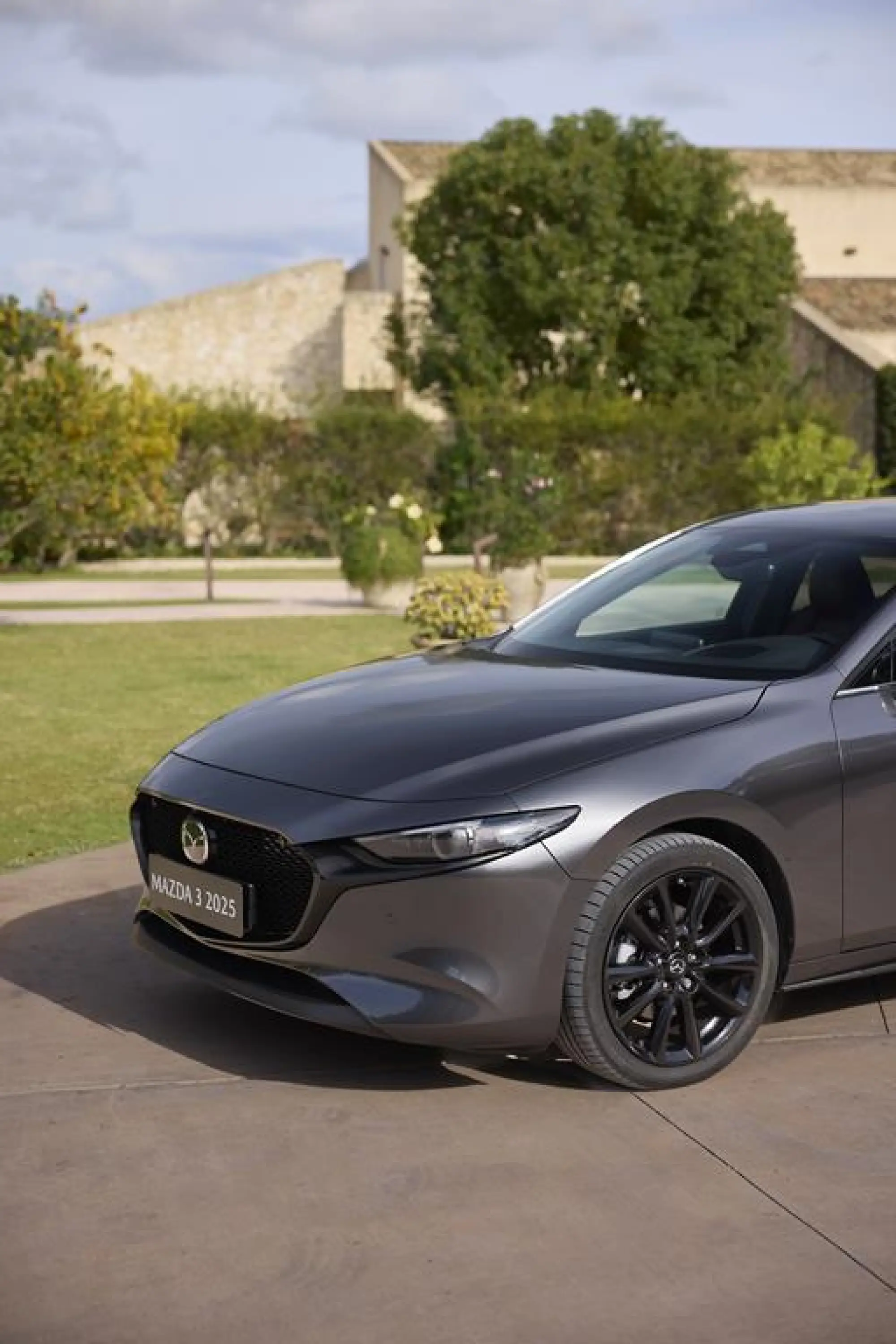 Mazda CX-30 e Mazda 3 2025 - Prova su strada - 58