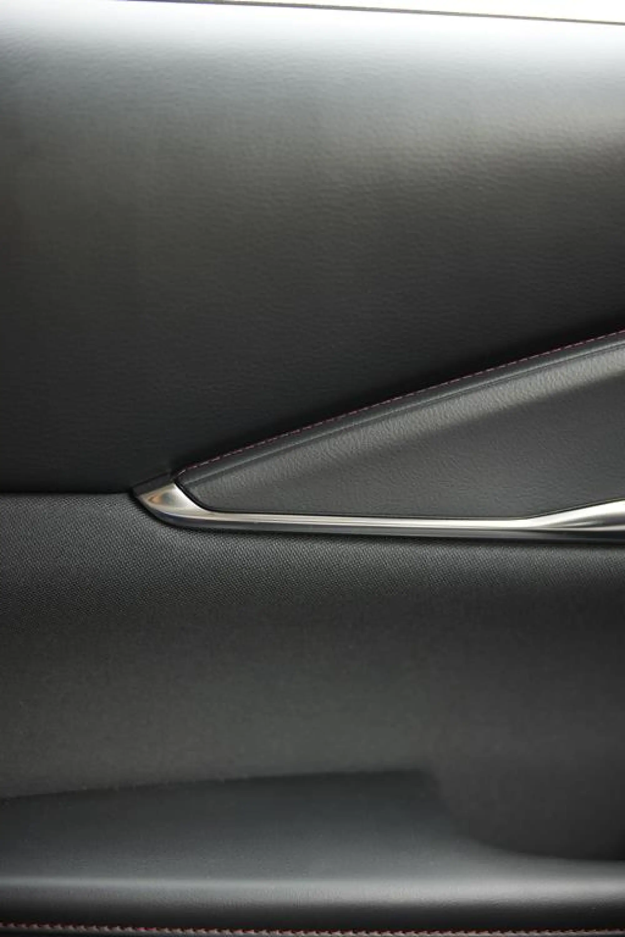 Mazda CX-30 e Mazda 3 2025 - Prova su strada - 70