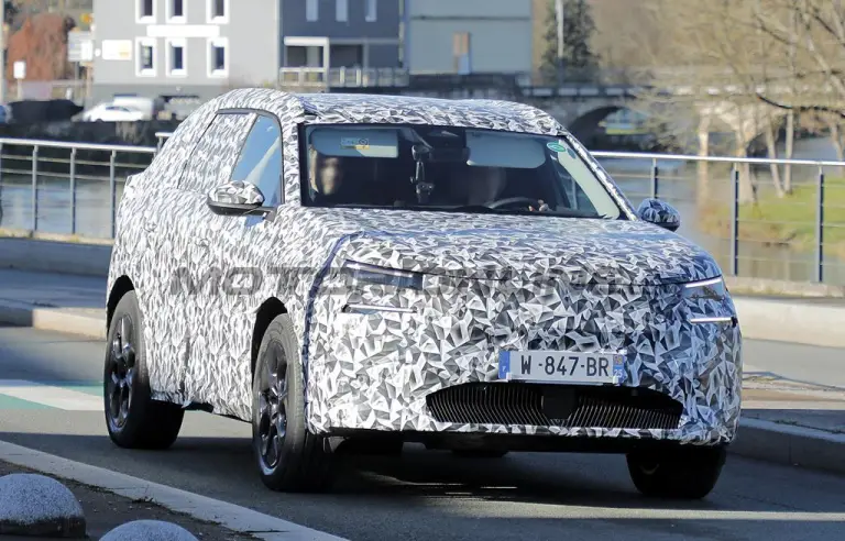Citroen C5 Aircross 2026 - Foto spia 02-12-2024 - 1