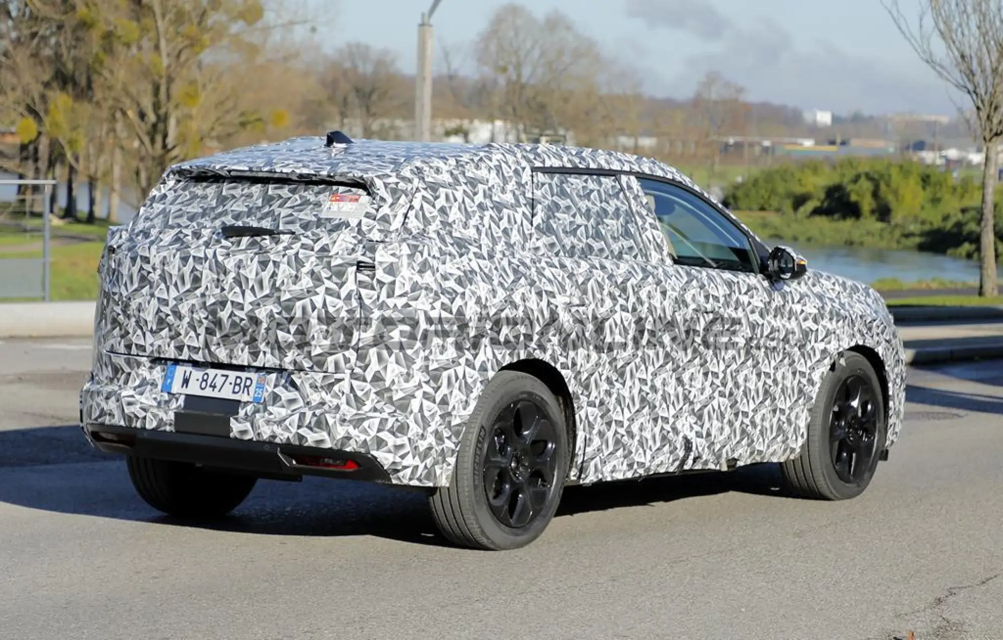 Citroen C5 Aircross 2026 - Foto spia 02-12-2024 - 7