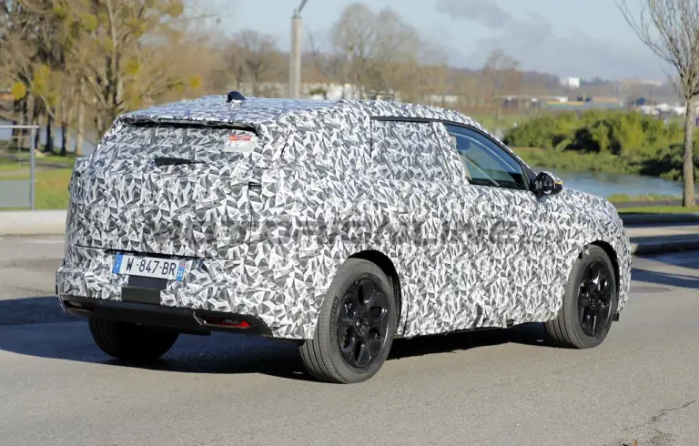 Citroen C5 Aircross 2026 - Foto spia 02-12-2024 - 7