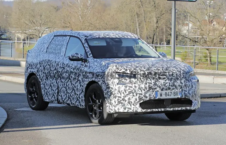 Citroen C5 Aircross 2026 - Foto spia 02-12-2024 - 2