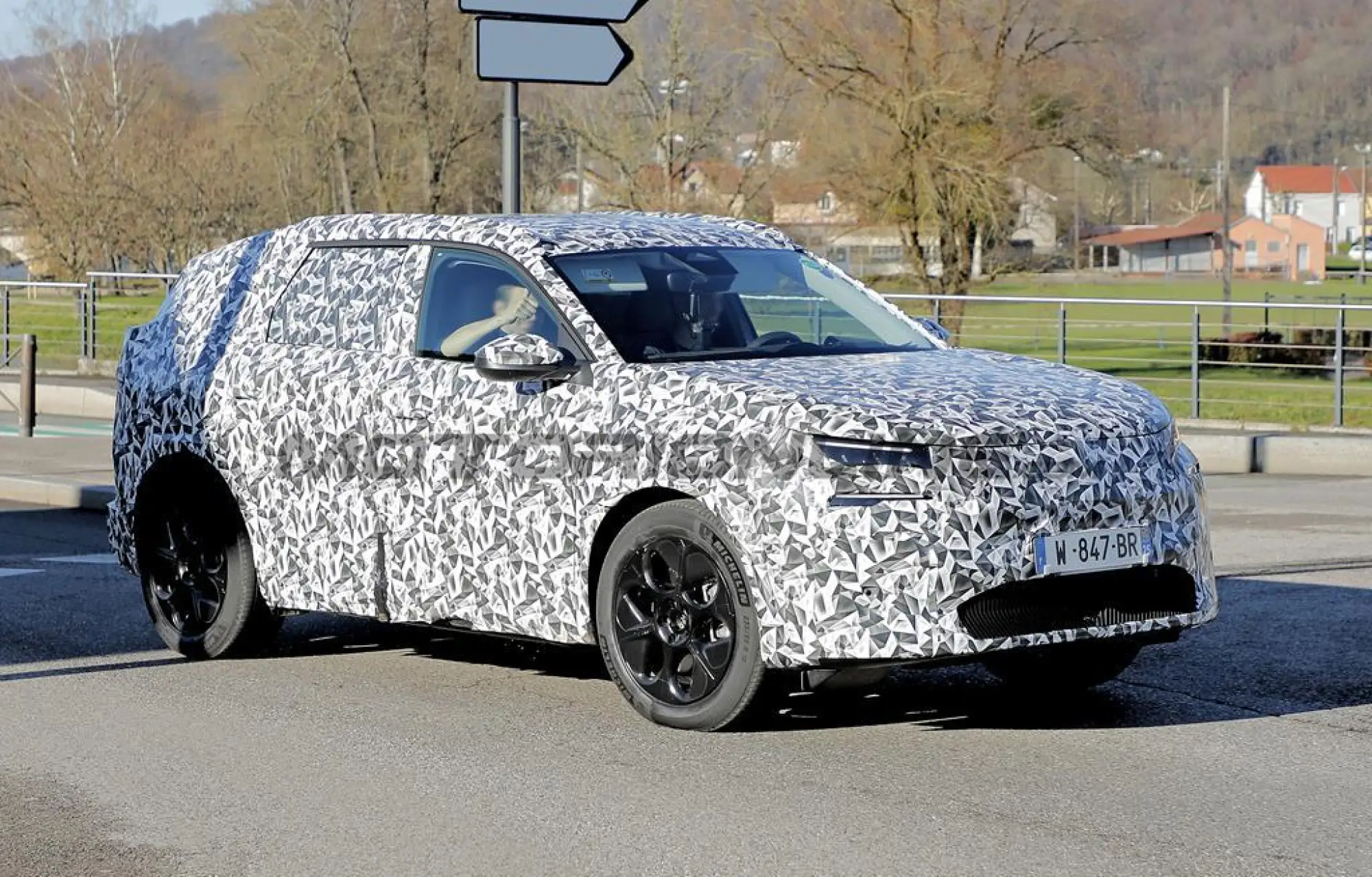 Citroen C5 Aircross 2026 - Foto spia 02-12-2024 - 6