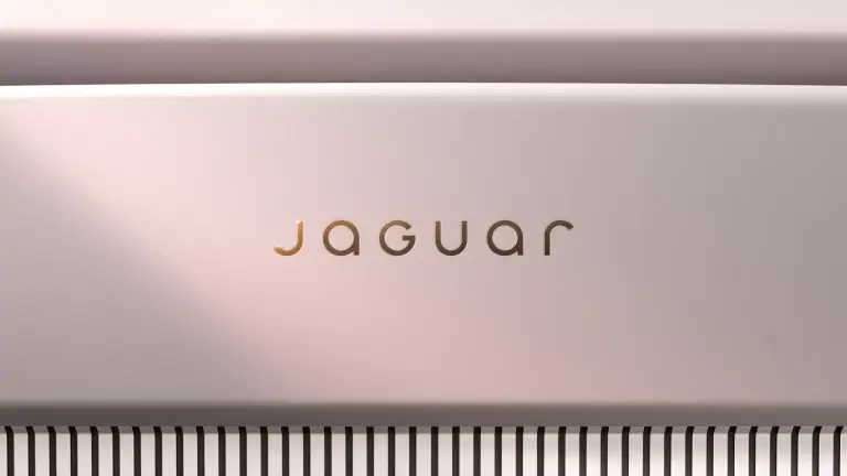 Jaguar Type 00 Concept - 17