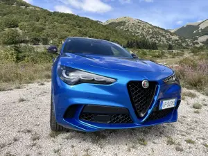 Alfa Romeo Stelvio Quadrifoglio Car Var - 12