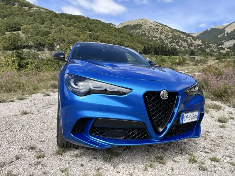 Alfa Romeo Stelvio Quadrifoglio Car Var - 12