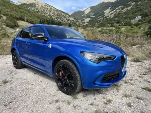 Alfa Romeo Stelvio Quadrifoglio Car Var - 15