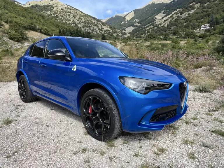 Alfa Romeo Stelvio Quadrifoglio Car Var - 15