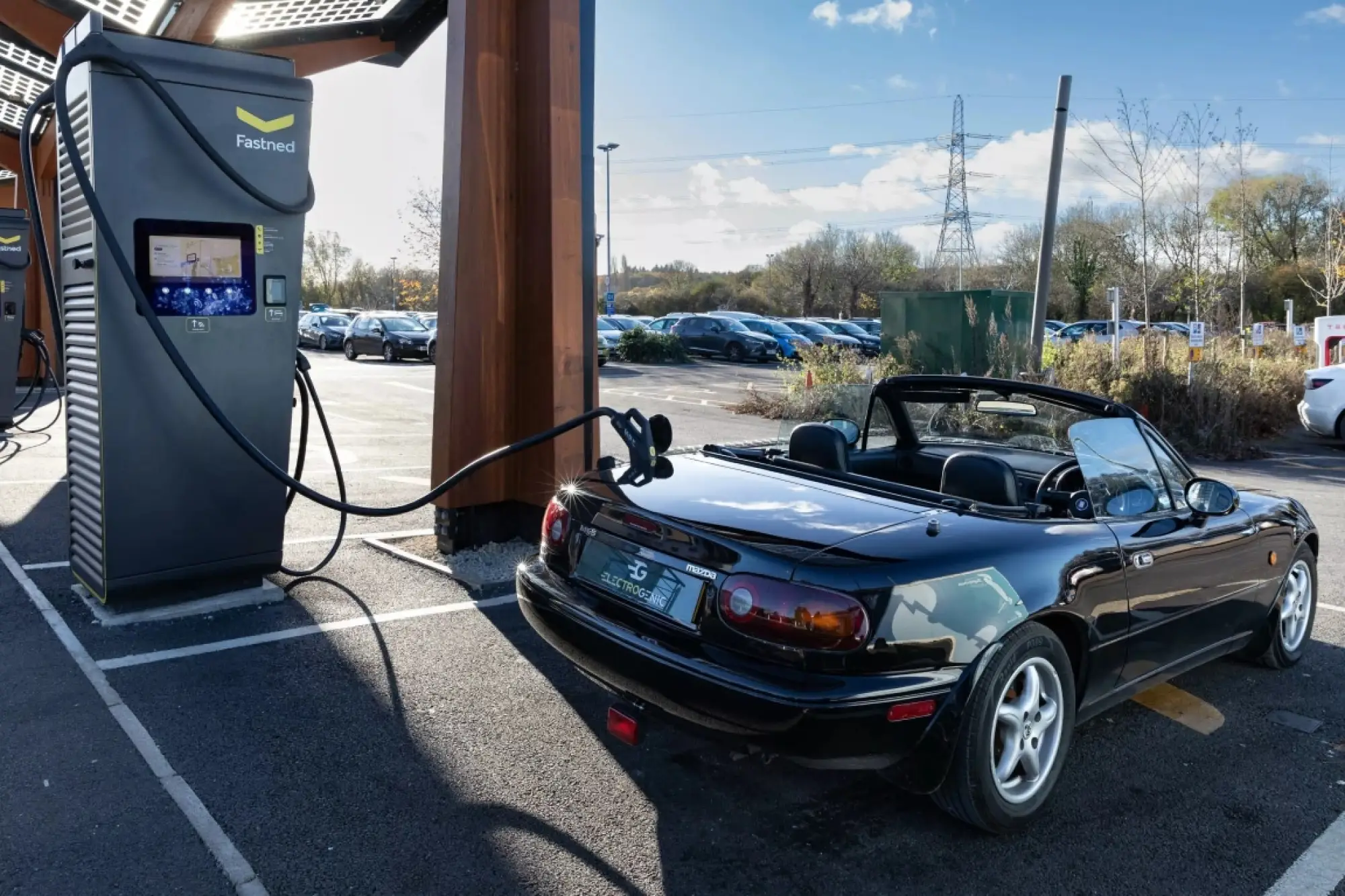 Mazda Mx-5 elettrica - 3