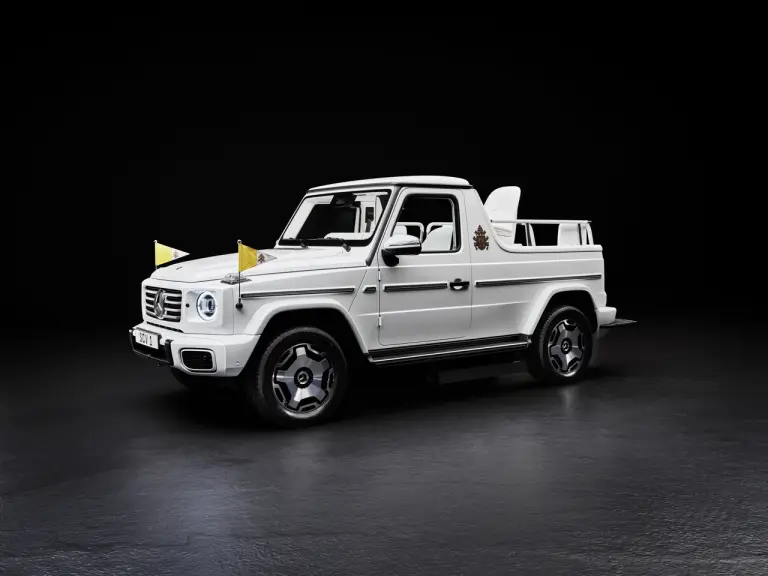 Mercedes Classe G elettrica Papamobile - 14