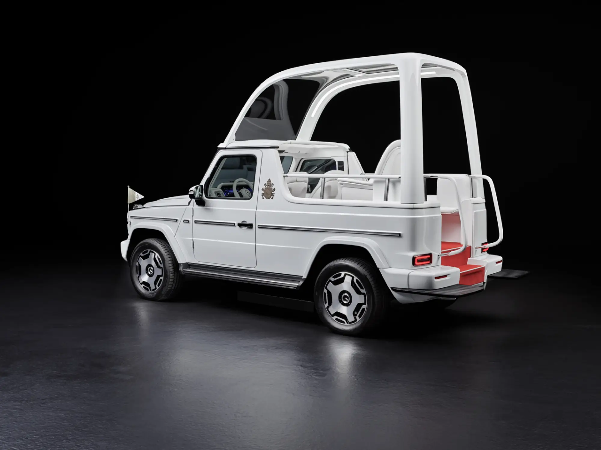 Mercedes Classe G elettrica Papamobile - 15