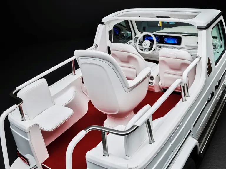 Mercedes Classe G elettrica Papamobile - 3