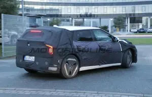 Kia EV4 hatchback - Foto spia 05-12-2024 - 8