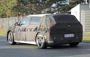 Kia EV4 hatchback - Foto spia 05-12-2024 - 9