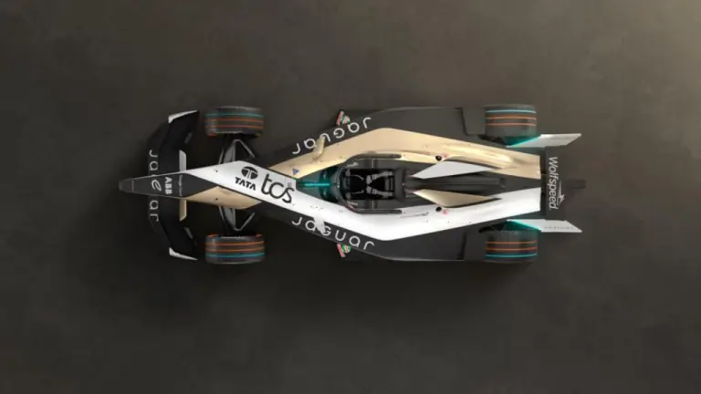 Jaguar I-Type 7 - 6