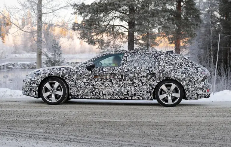 Audi A7 2025 - Foto spia 09-12-2024 - 11
