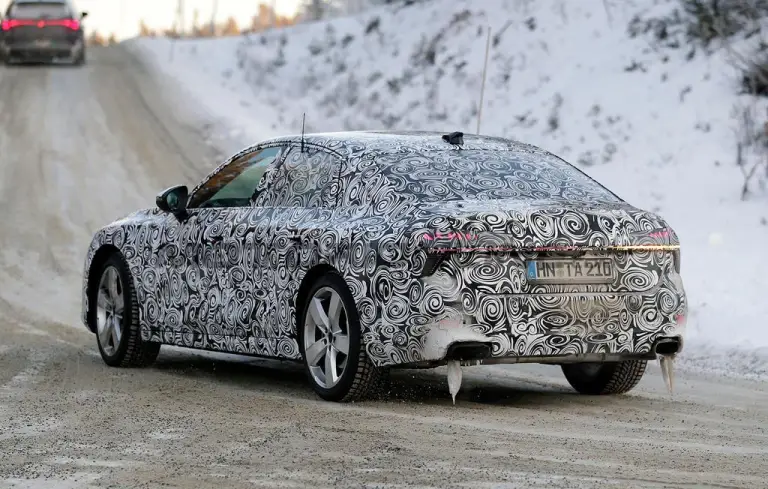 Audi A7 2025 - Foto spia 09-12-2024 - 21