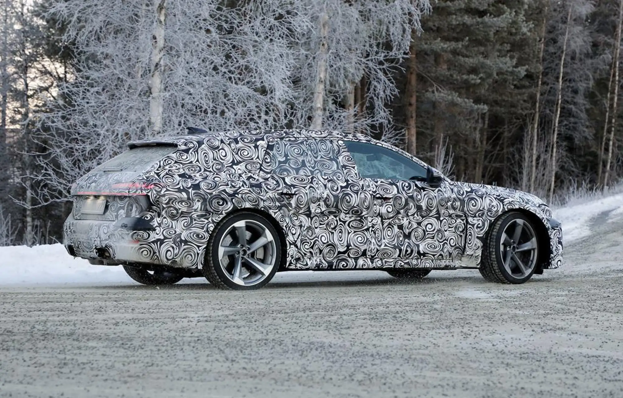 Audi A7 2025 - Foto spia 09-12-2024 - 30