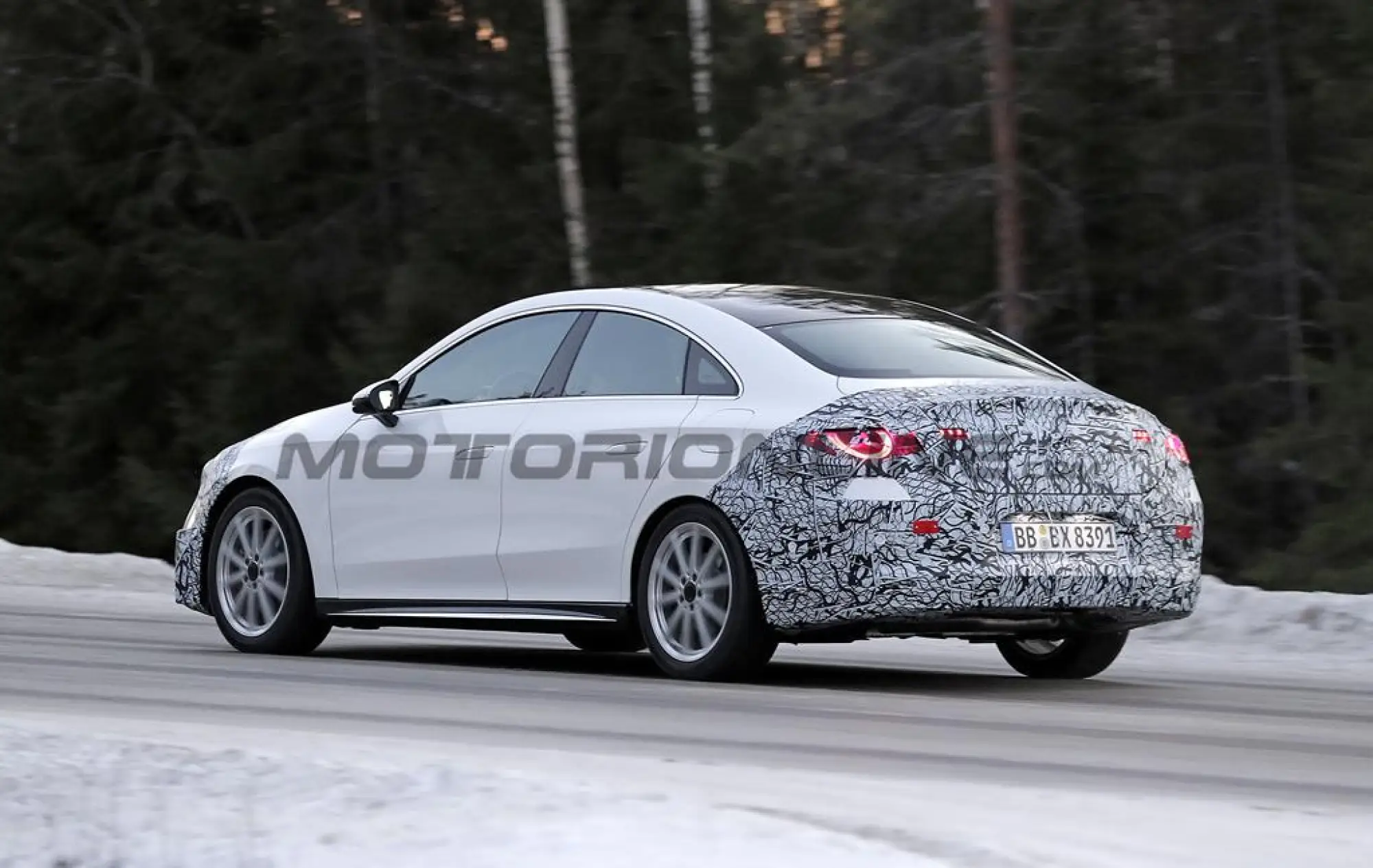 Mercedes CLA 2025 - Foto spia 14-12-2024 - 15